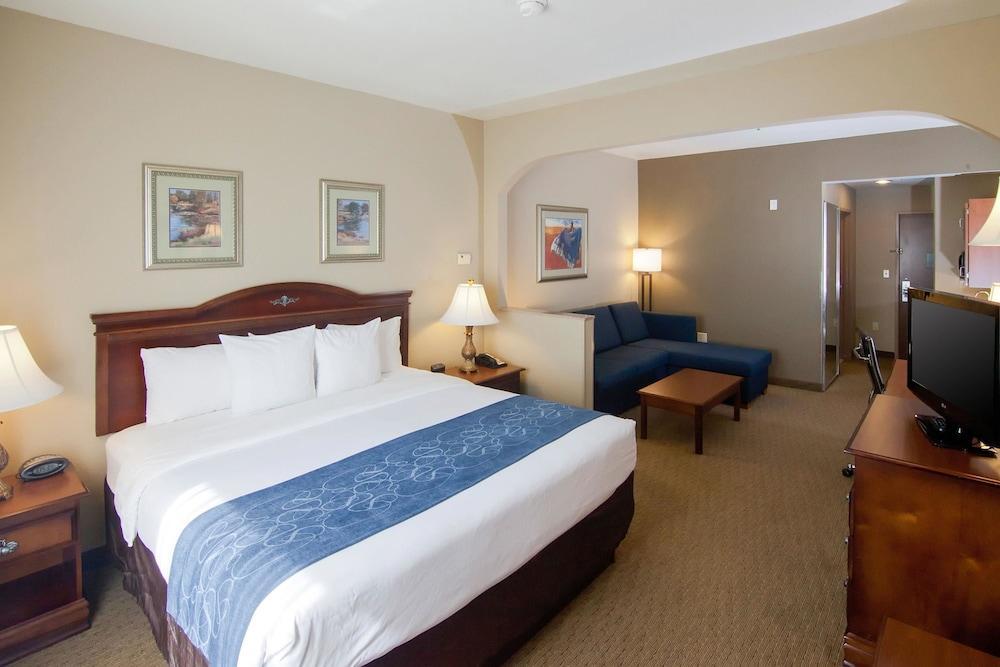 Comfort Suites Waco Near University Area Exterior photo