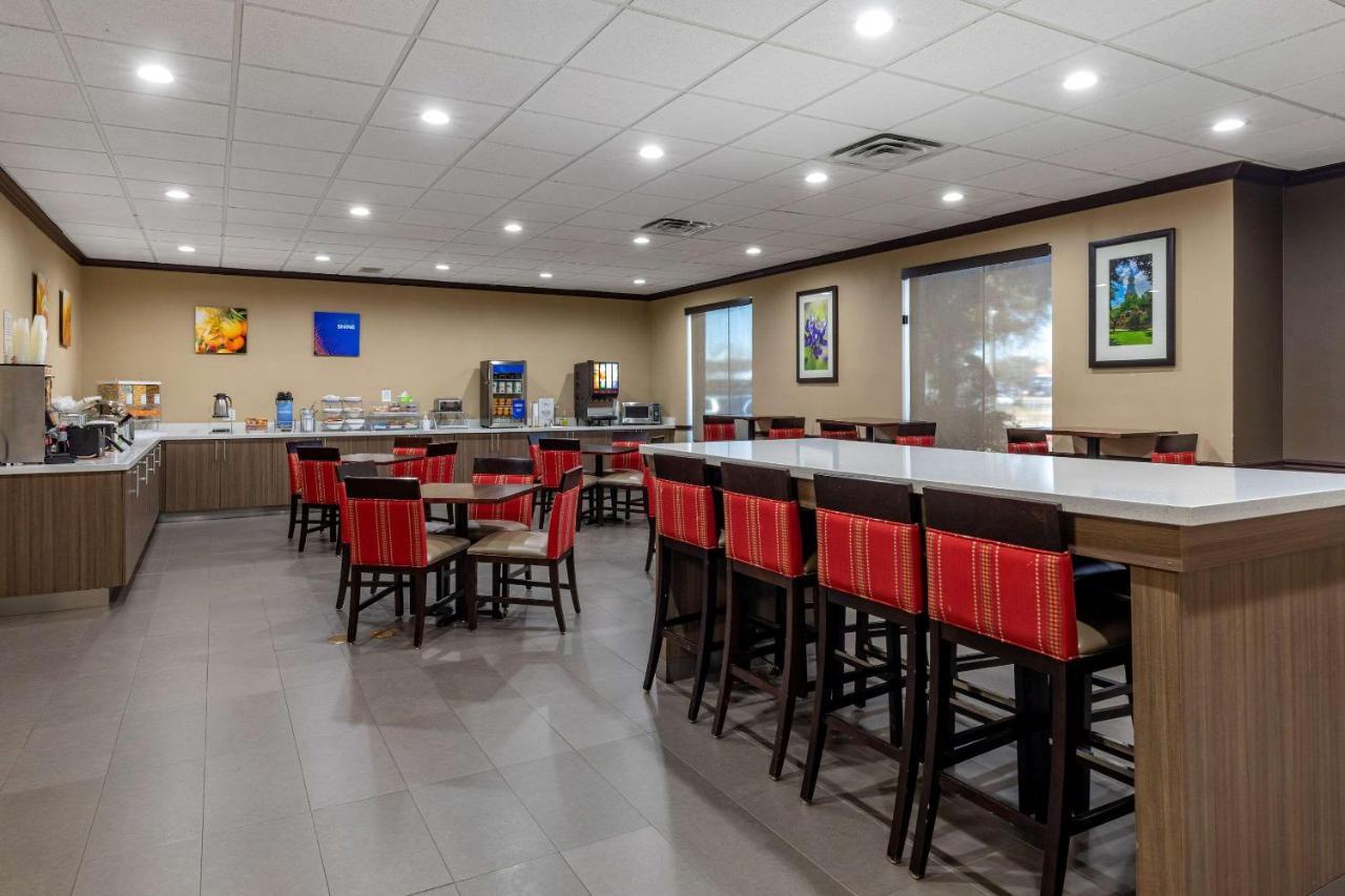 Comfort Suites Waco Near University Area Exterior photo